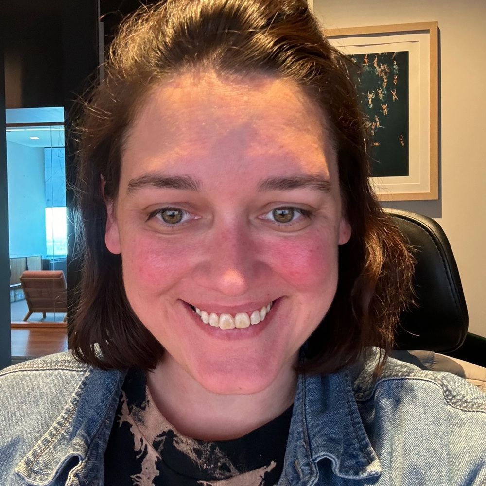 Meet your Posher, Stephanie